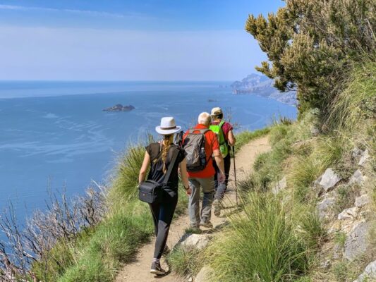 Excursion on the Path of the Gods