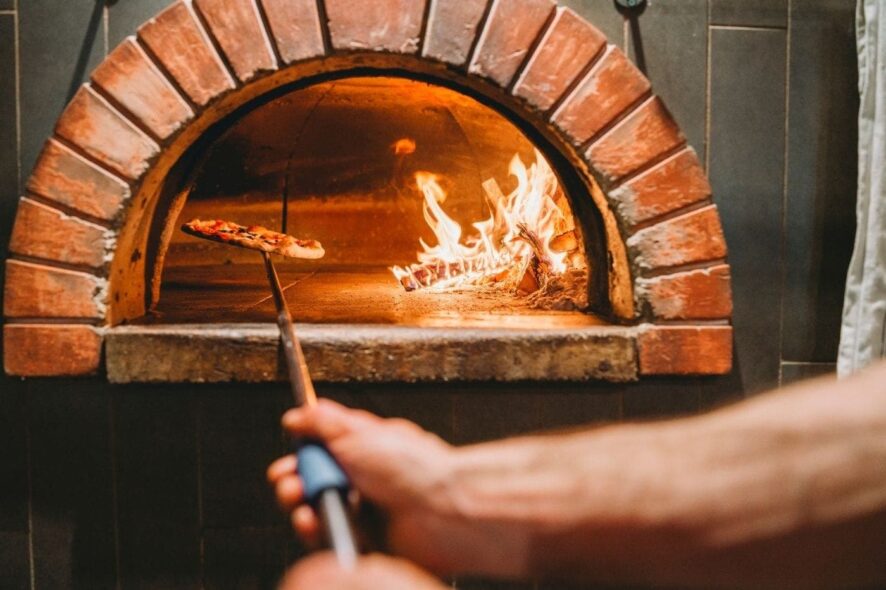 The pizza of Tramonti